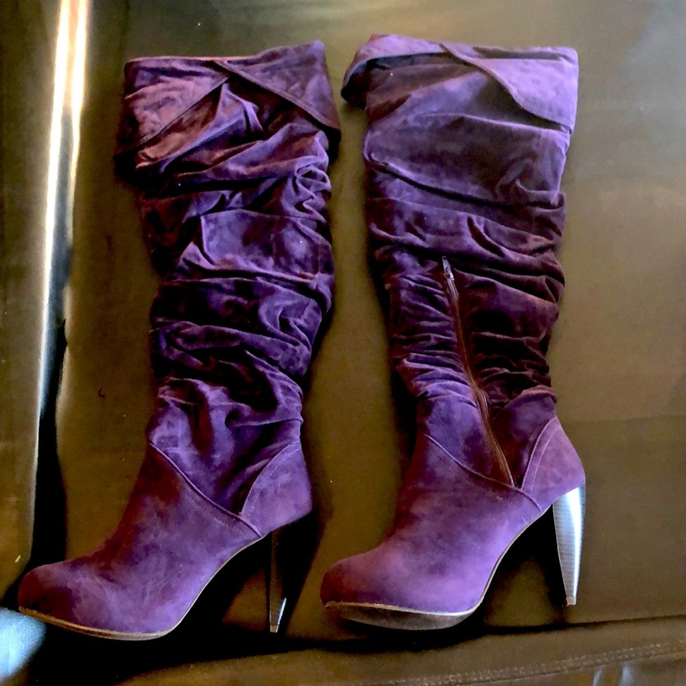 Pink Duchess knee high boots purple suede